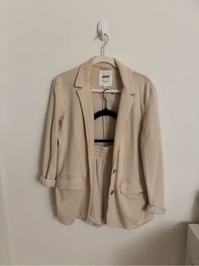 aerie Neutral Cream Blazer Jacket and shorts in size XSmall